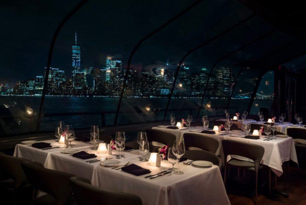 Dîner-croisière avec musique live