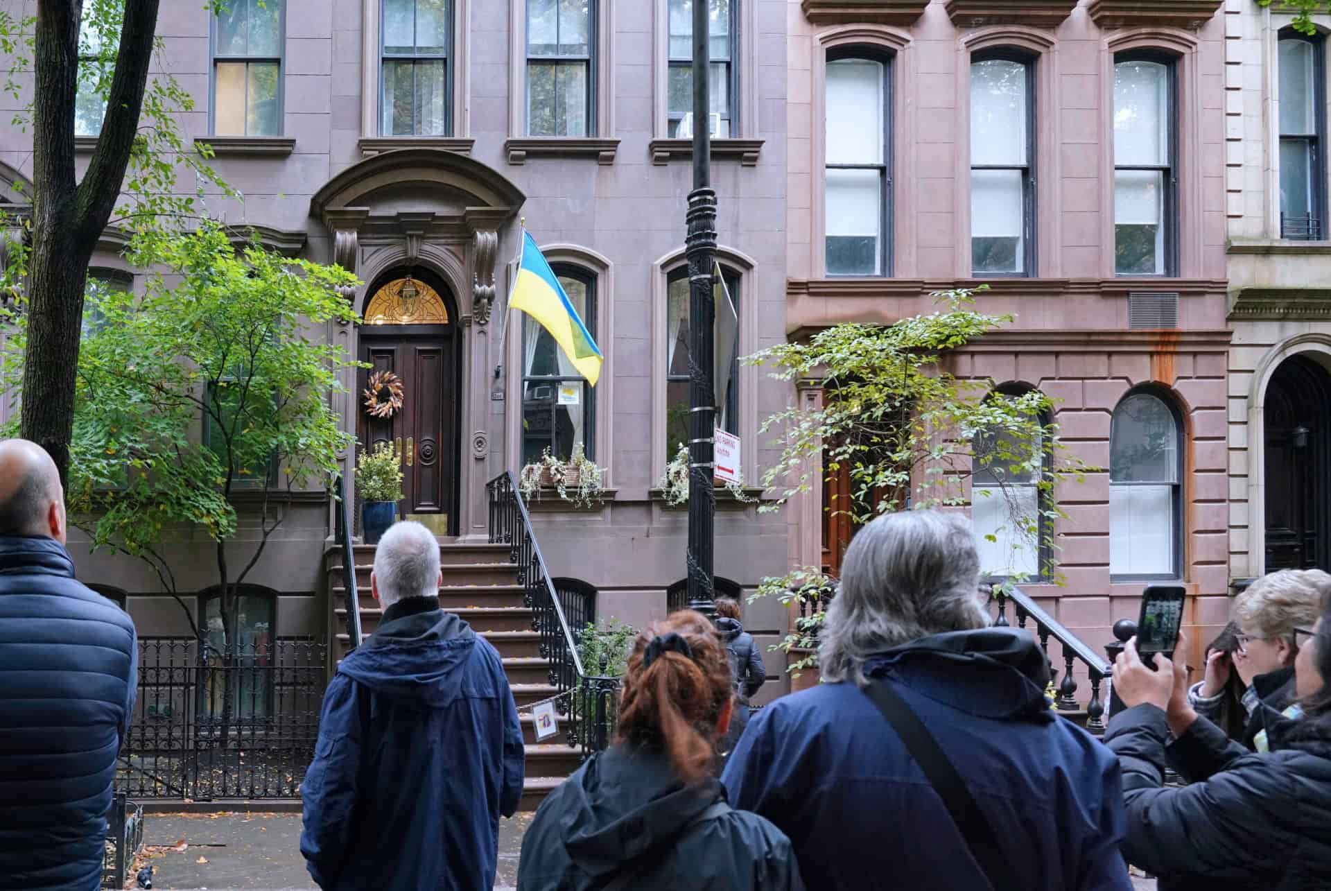 carrie bradshaw house carrie bradshaw house