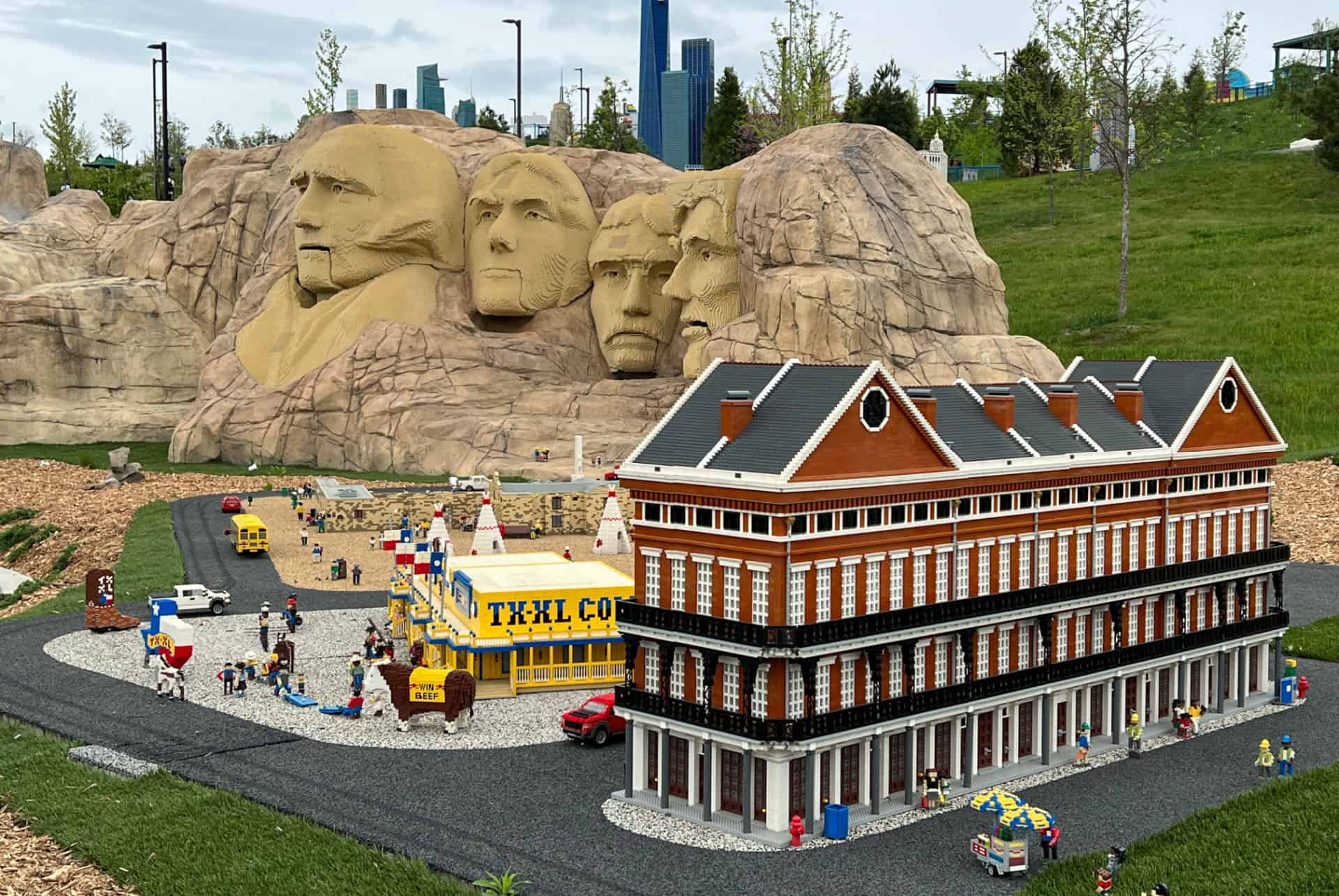 miniland legoland parcs attractions new york