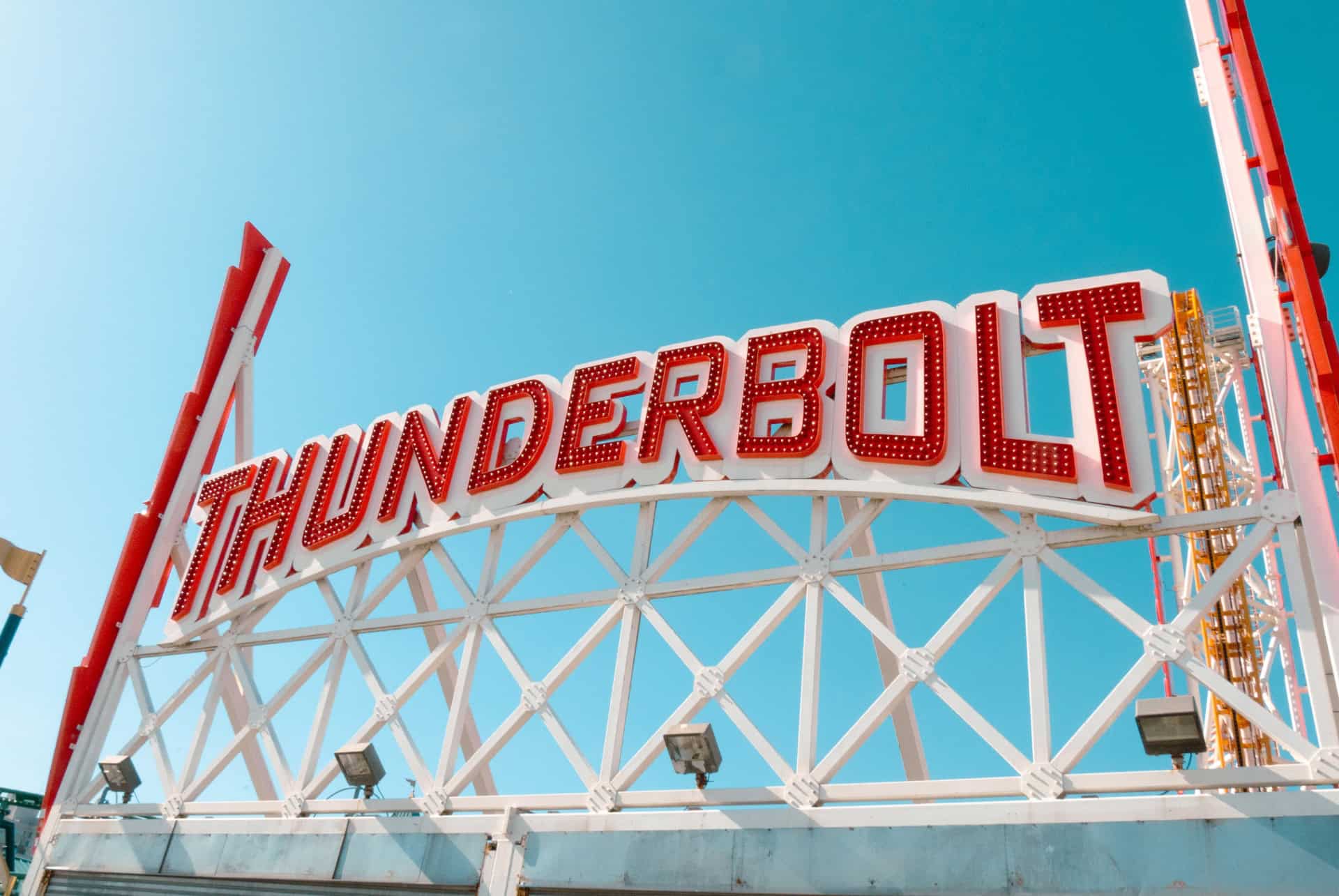 thunderbolt luna park